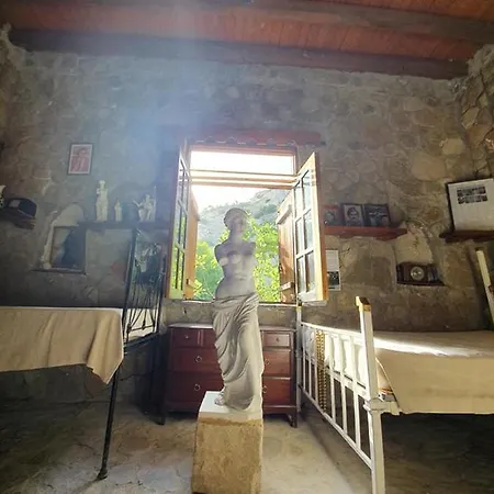 Adonis Palace And Bungalows Country house Kili
