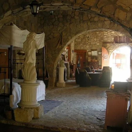 Adonis Palace And Bungalows * Kili