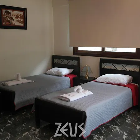 Adonis Palace And Bungalows Country house Kili